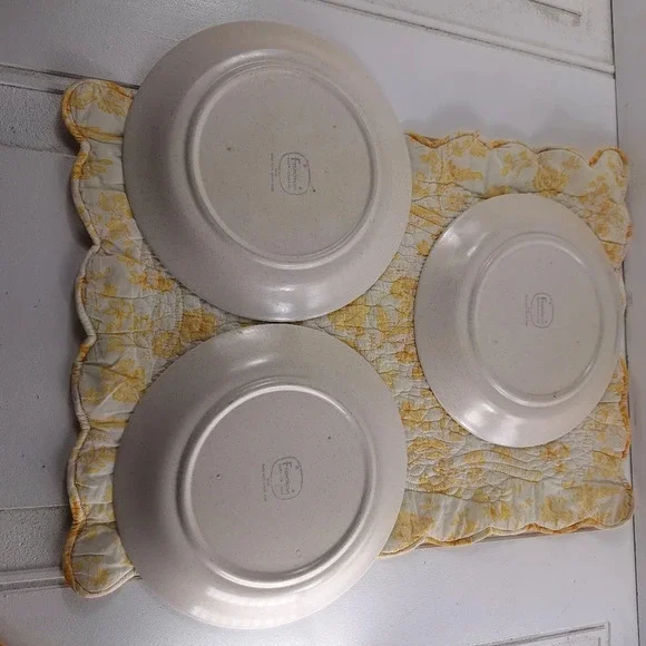 Vintage Franciscan Earthenware Hacienda (3) Lunch Plates 8 1/2” Yellow Flower - Picture 6 of 10